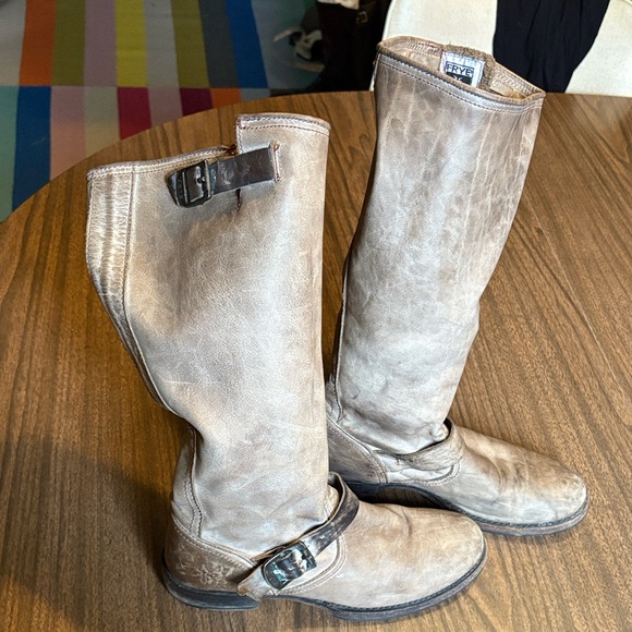 FRYE Women’s 76608 Veronica Slouch Leather Riding Boots Size 8 B Distressed - Picture 1 of 5